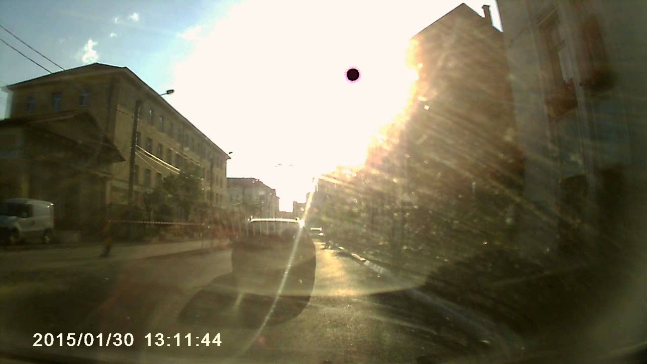 Peugeot 107 hits pothole ,airbags explode YouTube