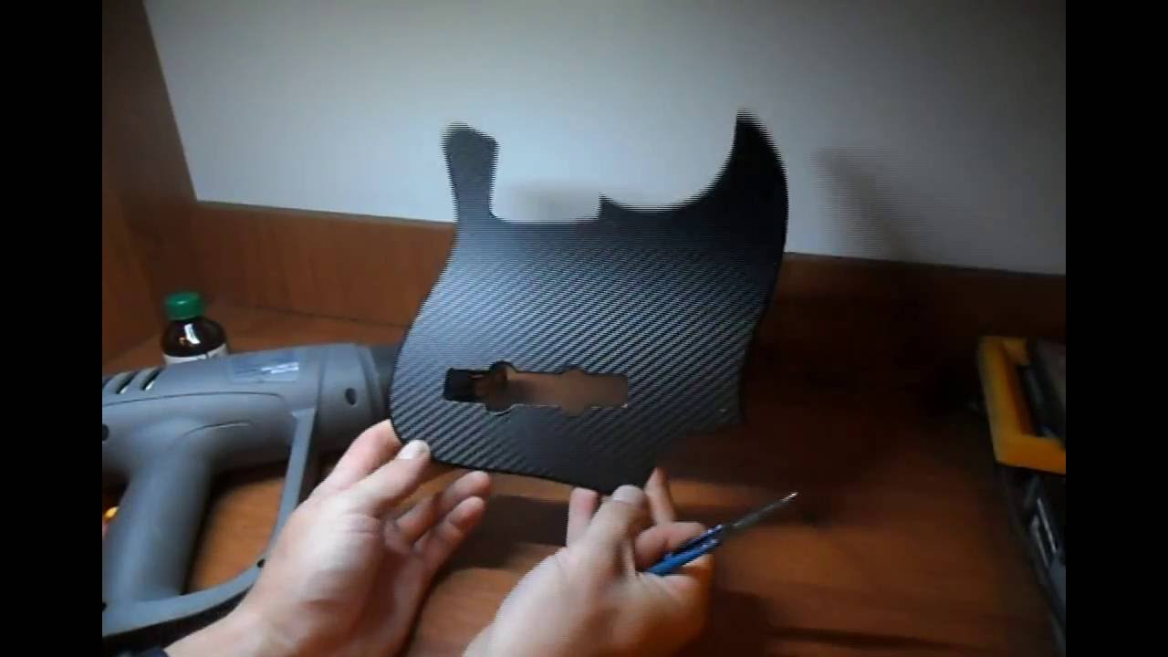 Клеим карбон на пластик гитары - YouTube