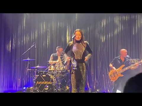 Bananarama - Love Truth & Honesty / I Want You Back - Live in London