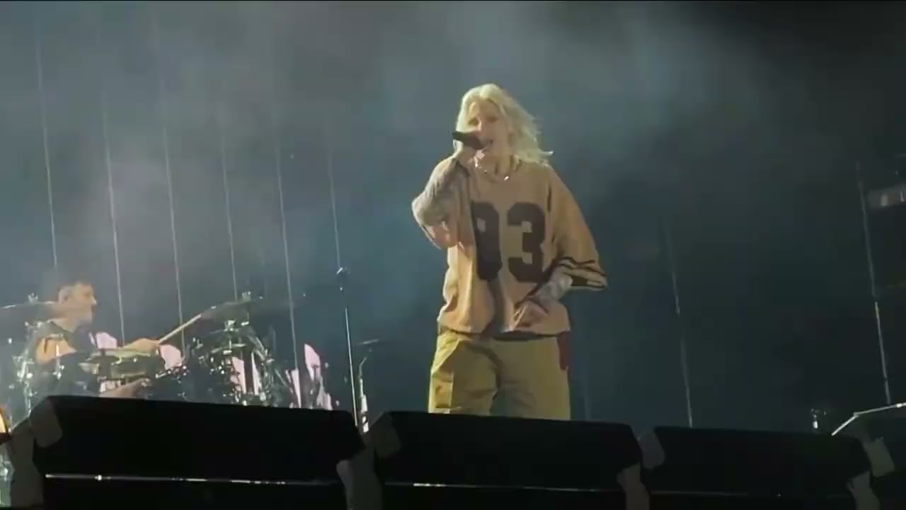 paper cut mexico city multicam