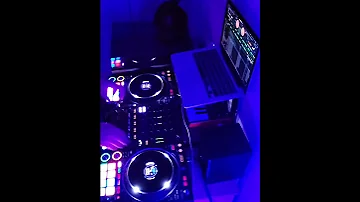 Dj Ab Doing Beat Juggling Two Three 