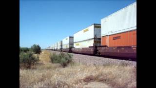 An awesome hot day at Modesto with High-Speed BNSF trains and Amtraks (6-29-12)