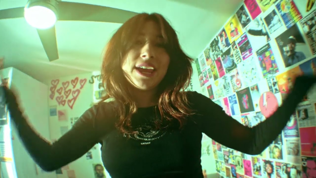YouTubeでJordi - "Clear" (Official Music Video)を視聴 YouTubeでJordi - "Clear" (Official Music Video)を視聴