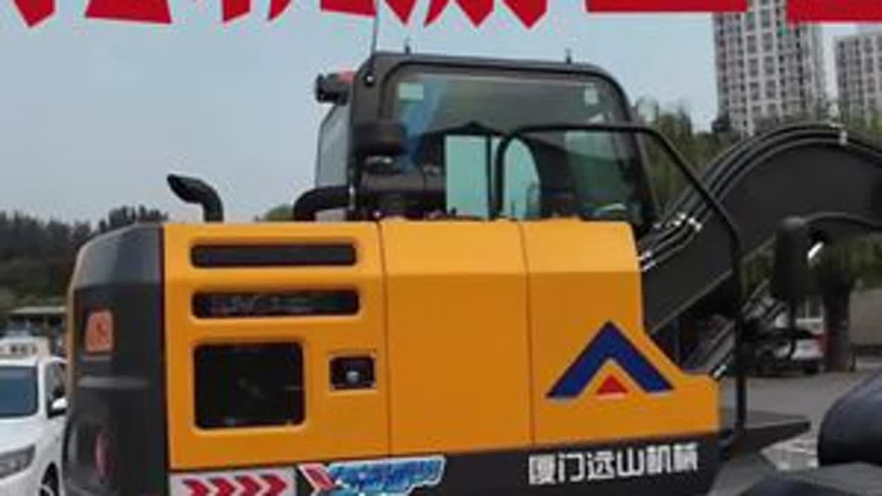 开挖机游全国 人生短短几十年不要一生只为钱，马上就要出发游全国了，这挖机怎么改装兄弟们给点建议#开挖机游全国 #开挖机自驾游 #随心而悦live起来 #改装轮挖游全国 #远山轮挖