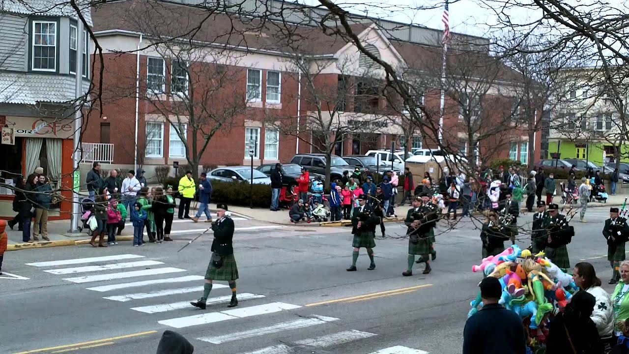 Bag Pipers at the Newport, RI St Patty's Day Parade camera iphone 8 plus apk