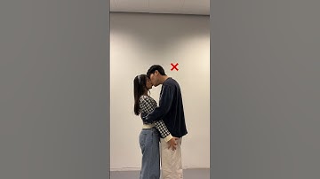 How to kiss your short girlfriend #couple #viral #trending
