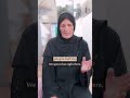مش عارفة عائلة الحجة أم محمد من وين تتلقاها من النزوح ولا من الحج اللي انجلط عشان البيت راح لحظة