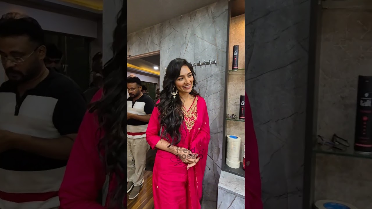 কলকাতায় এক অনুষ্ঠানে সুস্মিতা