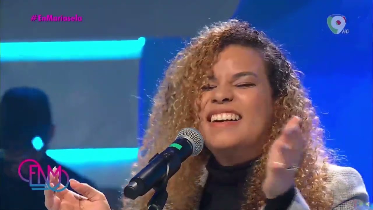 Lorens Salcedo pone el estudio a vibrar con su hermosa voz y su música cristiana