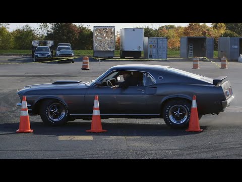 Keanu Reeves car stunts for «John Wick: Chapter 2» Behind The Scenes