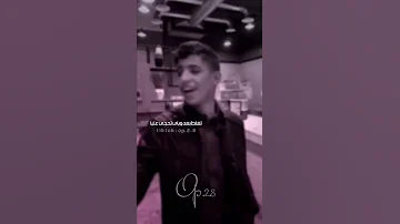 واحد صاحب محل يحرج سعود بن خميس عشان يغني عراقي حزين سعود سعود بن خميس حزينة 