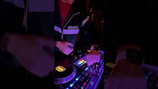 When Rock Meets Hip Hop 🤝 #bigsubwoofer #santeria #sublime #djtransition #phillydj #philadelphiadj