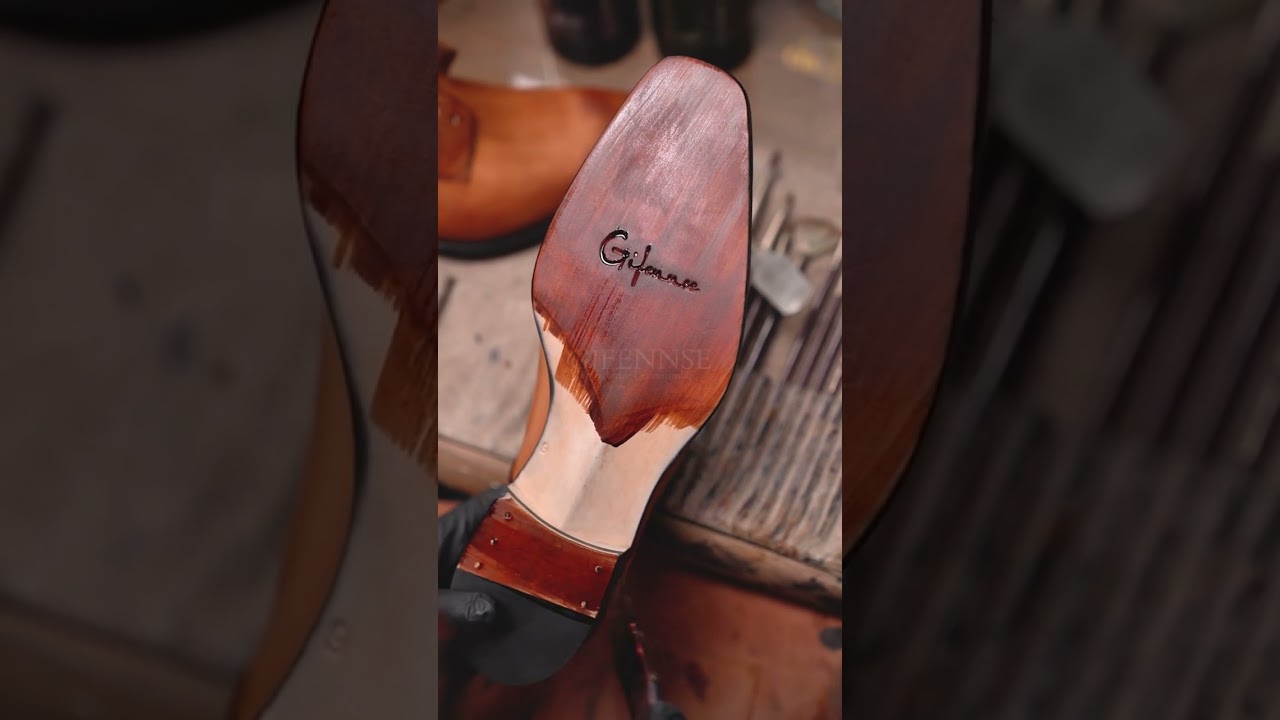 Gifennse Brown Derby Coloring Process | Handmade Leather Magic H 