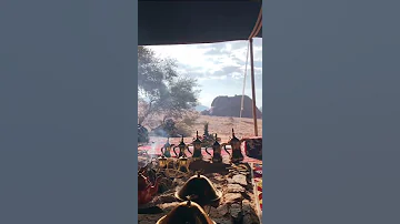وشلون وجهي مايبين التعب فيه 