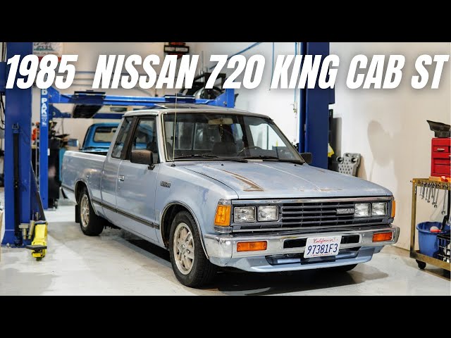 ニッサン　ダットサントラック720型　ステアリングコラムカバー他USED Nissan/Datsun 720 Pickup 4x2 Steering Column/Shaft Assembly