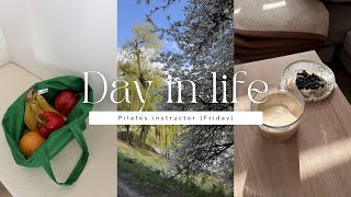 Day in the life of a Pilates instructor | Friday | Coffee | Barre class |