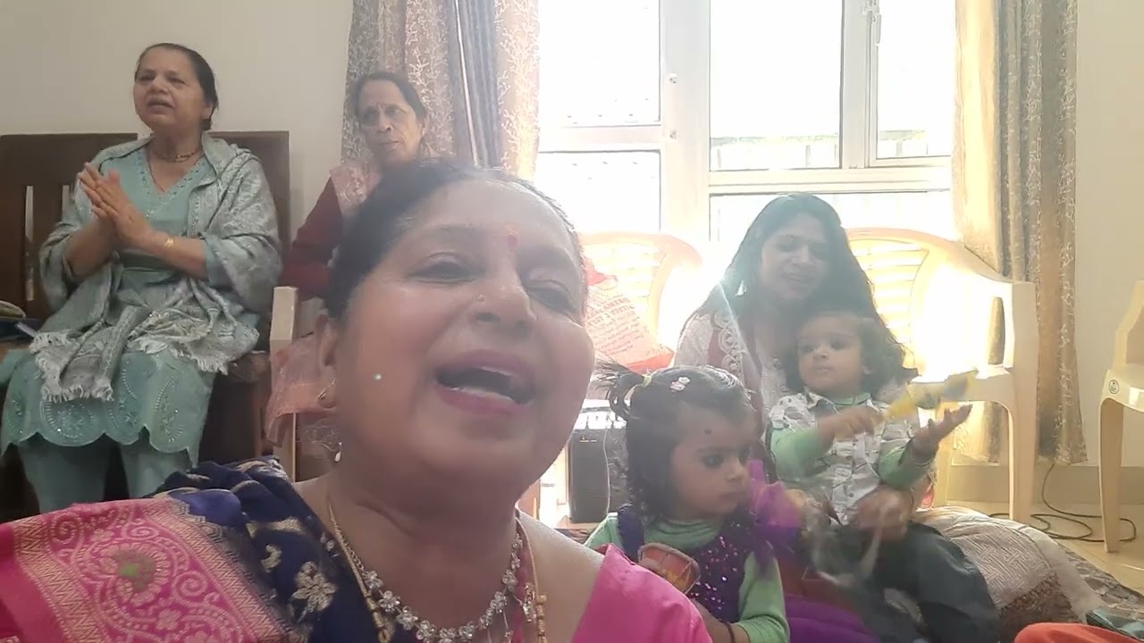 Bholebaba boliye ,Jara ek bar ankhiaa kholiye   by  Saroj Sharma 