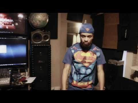 Tez Bates Clark Kent In Studio Performance