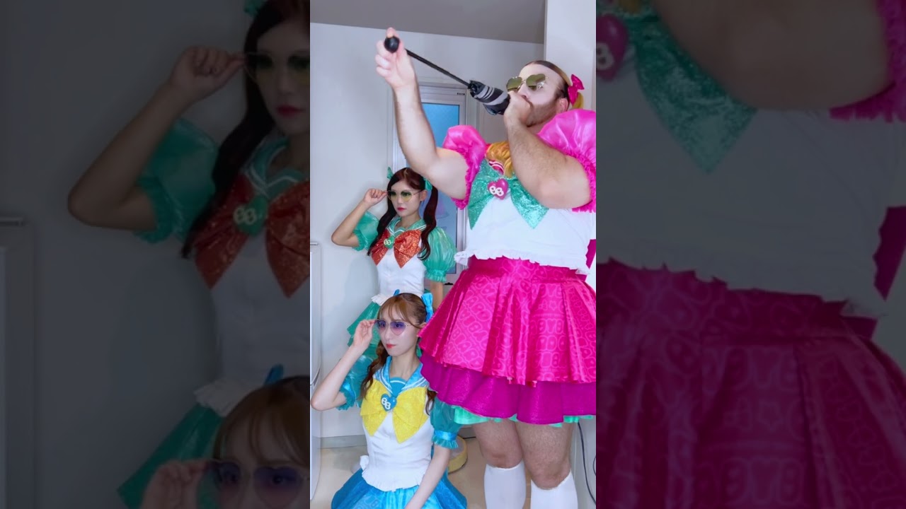 When mom isn’t home 🫣 