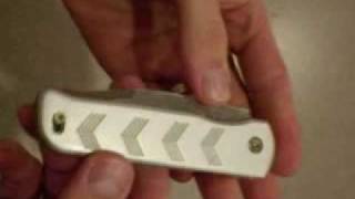 Scale Release Automatic Spring Loaded Switchblade Knife