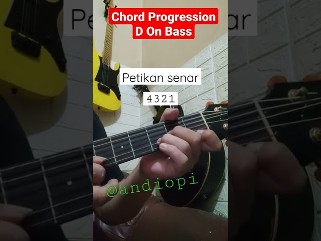 Chord Progression D On Bass #chordgitar #shorts class=