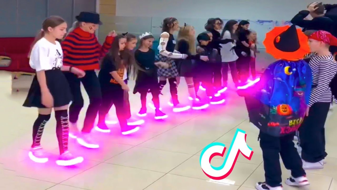 Шаффл Баттл 😎🔥 WHO IS BEST DANCER 🤔🔥 NEON MODE TUZELITY SHUFFLE DANCE #78