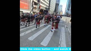 🏴🎶 Scotland’s sound takes over NYC! 🎶 #parade #bagpipes #drums #nyc #scottish