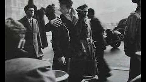 What style is cheek to cheek?