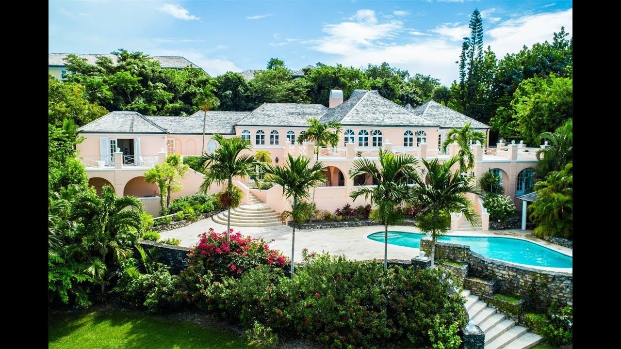 Lyford Cay Shopping Centre, New Providence