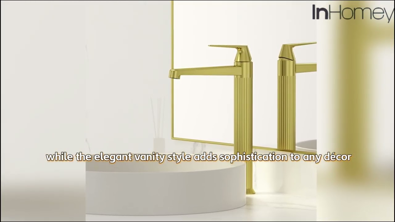 Truly top-notch design! A single image shows how to create a subtly luxurious look with a gold fauce