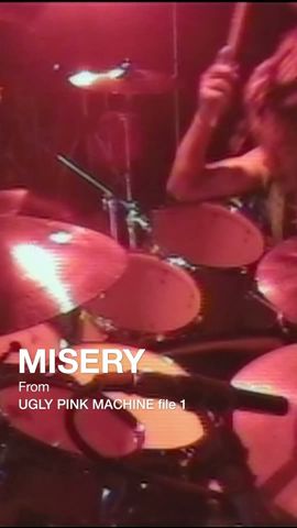 MISERY #hide #hidewithSpreadBeaver
