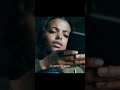 Capture de la vidéo Woman Finds A Living Stone #Movie