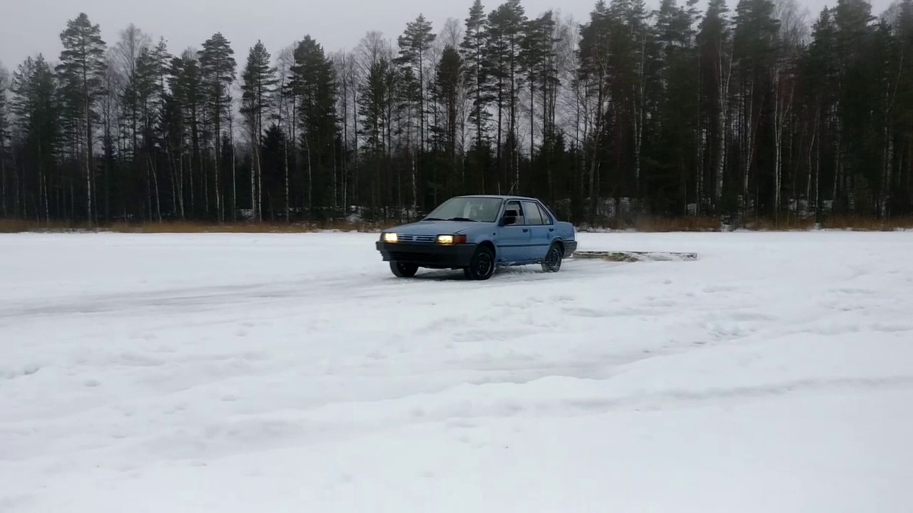 Nissan Sunny Extreme Snow Ploughing