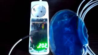 Outlet controlled by a temperature sensor using ATmega8-P