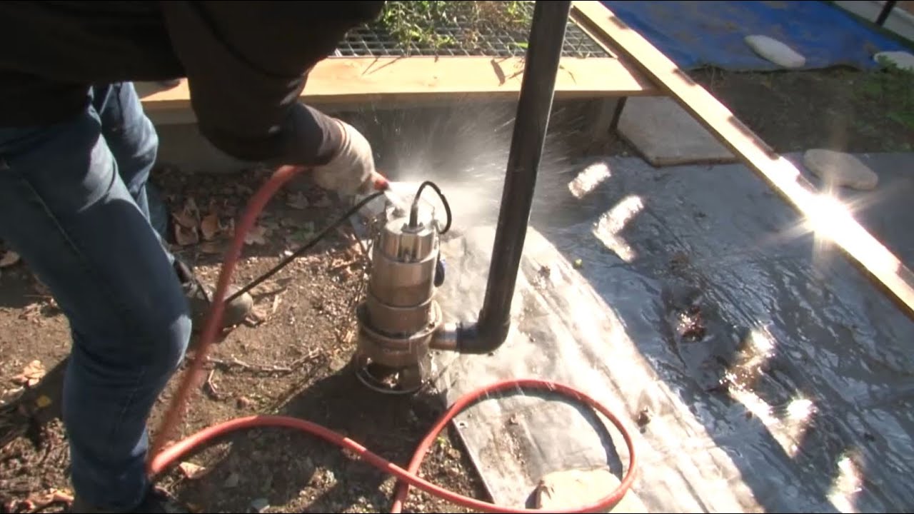 Aqualogik TV - Nettoyage d'une pompe de relevage eaux chargées - Tuto n°33