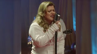 Kelly Clarkson - Christmas Isn't Canceled (Just You) [TikTok Holiday Kickoff Celebration 2021] [HD]