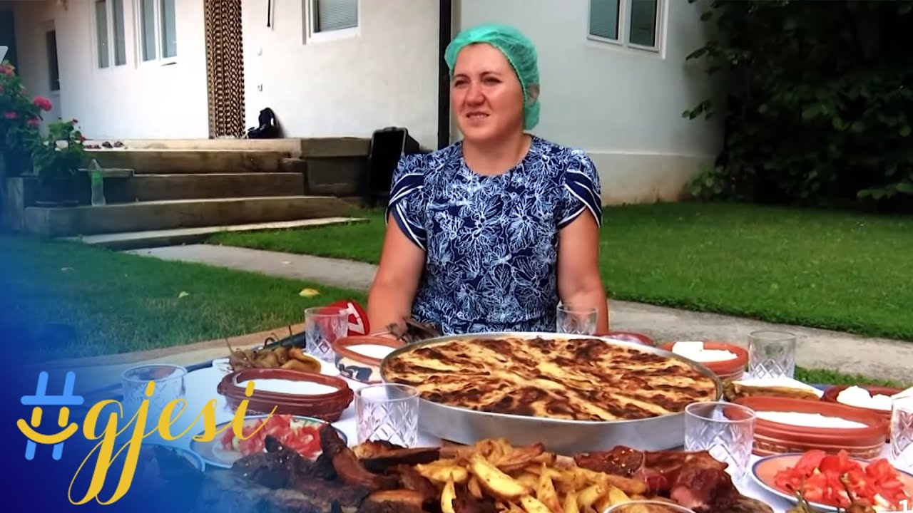 Sofra e fshatit Petrovë që mbledhë bijat, nipat e mbesat | T7