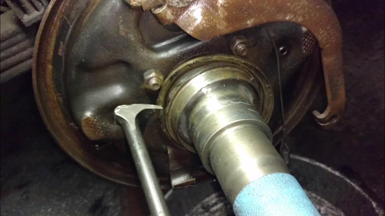 9497 F250 rear axle seal R+R (1/2) Sterling YouTube