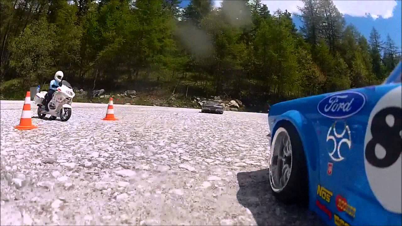 RC-Drift VS Police GOPRO - YouTube