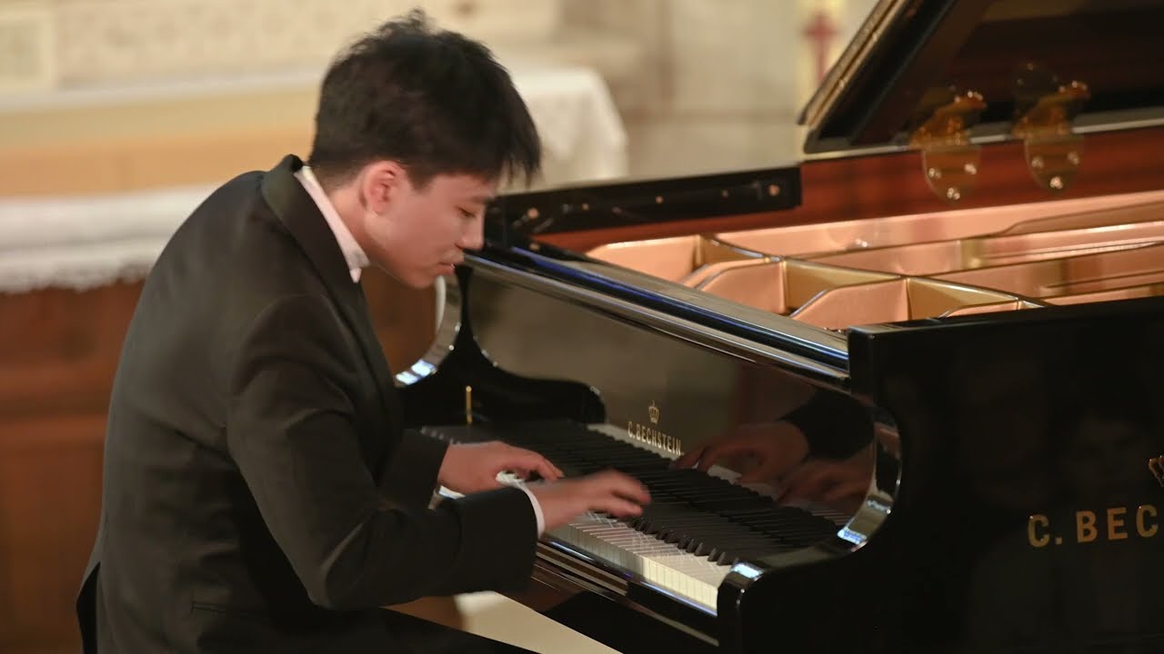 Kit Armstrong plays the 3rd movement of Haydn’s Piano Sonata in E minor, Hob. XVI: 34