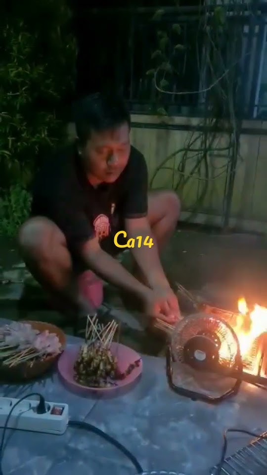 Bakar Sate Pakai Bara Api 💥