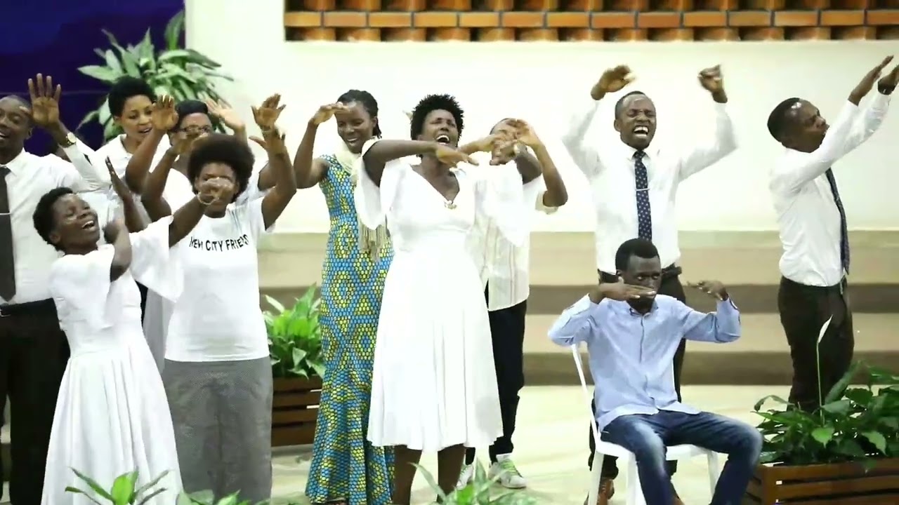 Dore Uko New City Family Choir Inejeje Abanyakigali muri Kigali Bilingual Church!