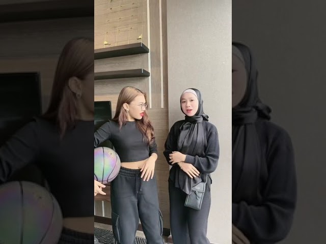 Penampilan Puteri Balqis Ditegur Warganet, “Baju Adik Sape Dia Pakai” class=