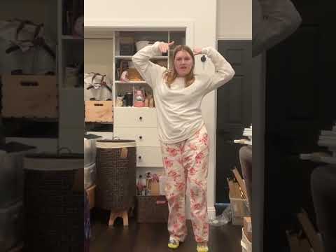 @scottfrenzel Day 2 of doing my Reindeer Games dance until Scott either sees it or tries it!  #dance