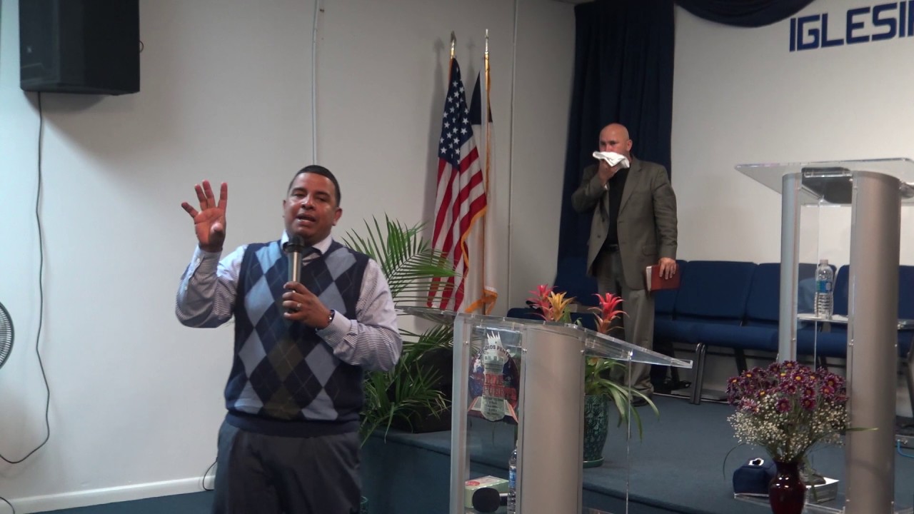 Evangelista Carlos Fiallos Humildad y Sencillez camera iphone 8 plus apk