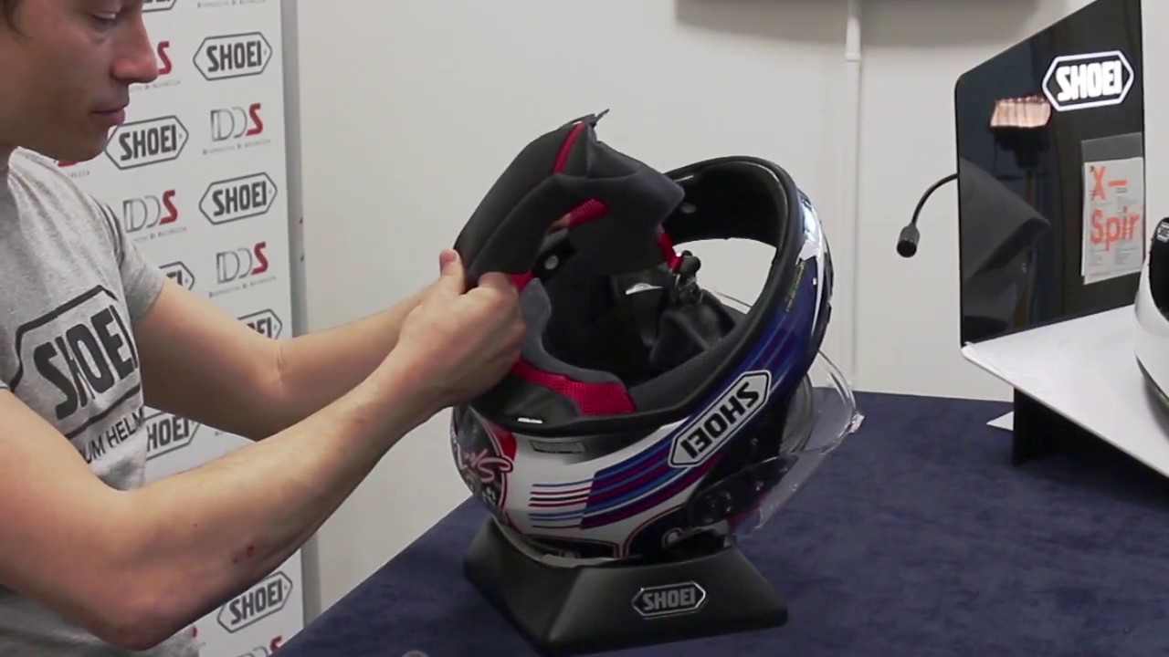 Come pulire l'imbottitura del casco | Guide Motori