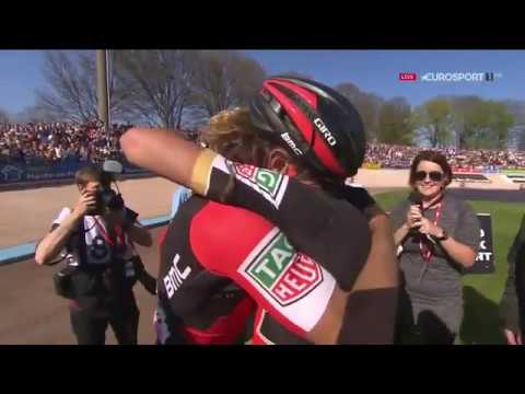 Video: Greg Van Avermaet vince la Parigi-Roubaix 2017 in volata