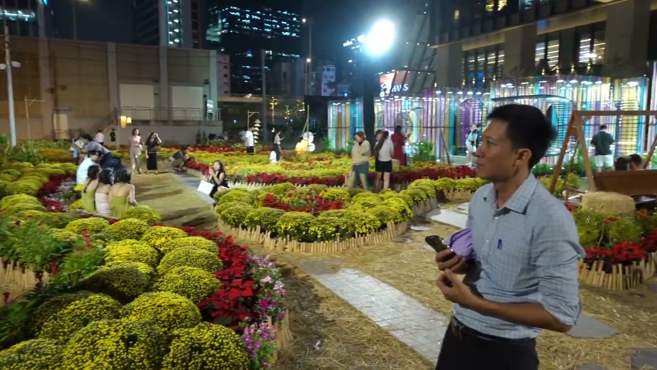 F. Sài Gòn 7-1-26 Vườn hoa ở ga Ba Son