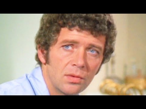 Dark Secrets About Robert Reed That Surfaced After His Death