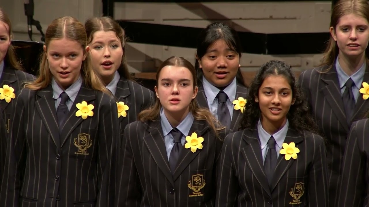 Takapuna Grammar School, Leonessa | By Night – Elaine Hagenberg